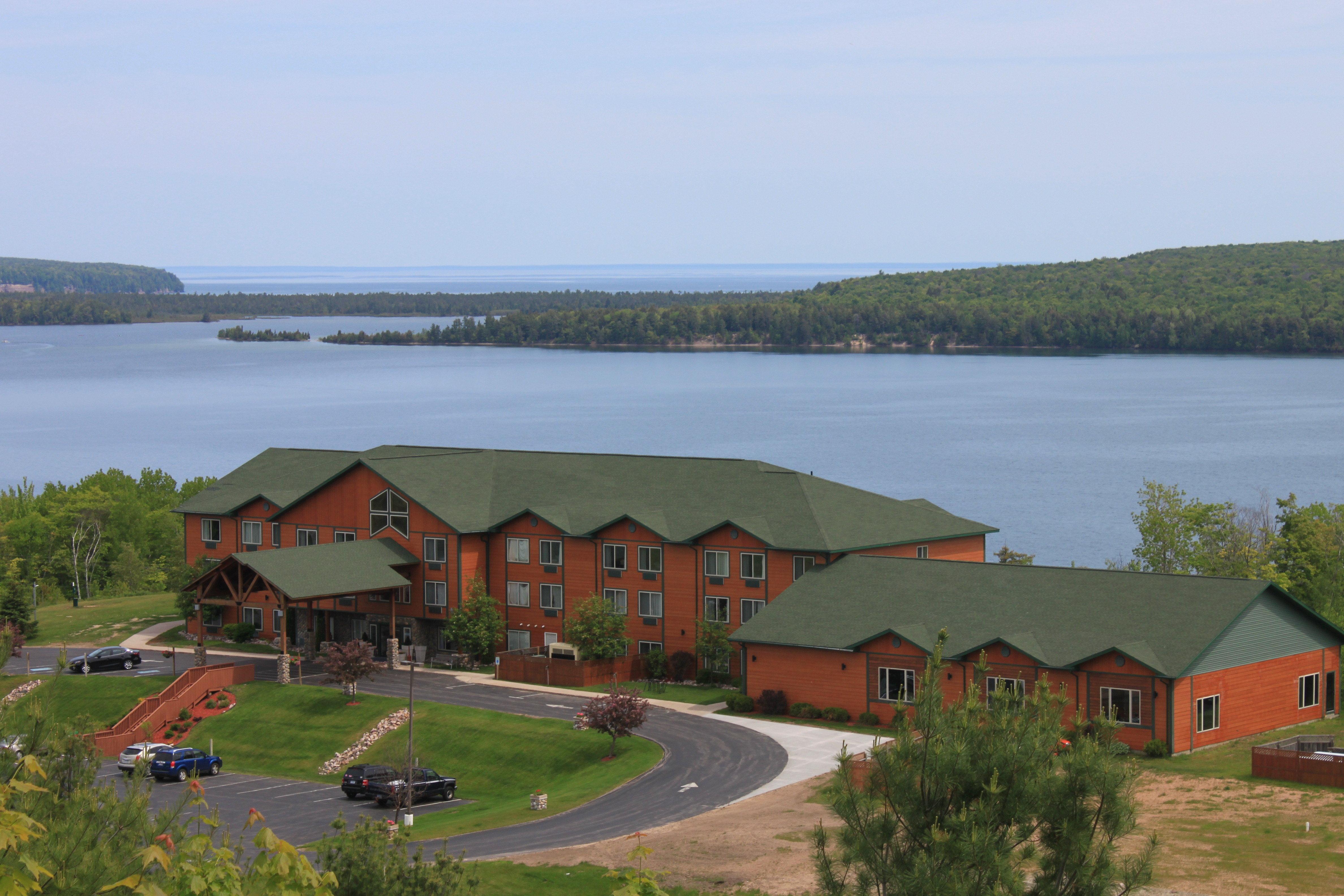 Holiday Inn Express Munising-Lakeview, An Ihg Hotel Eksteriør billede