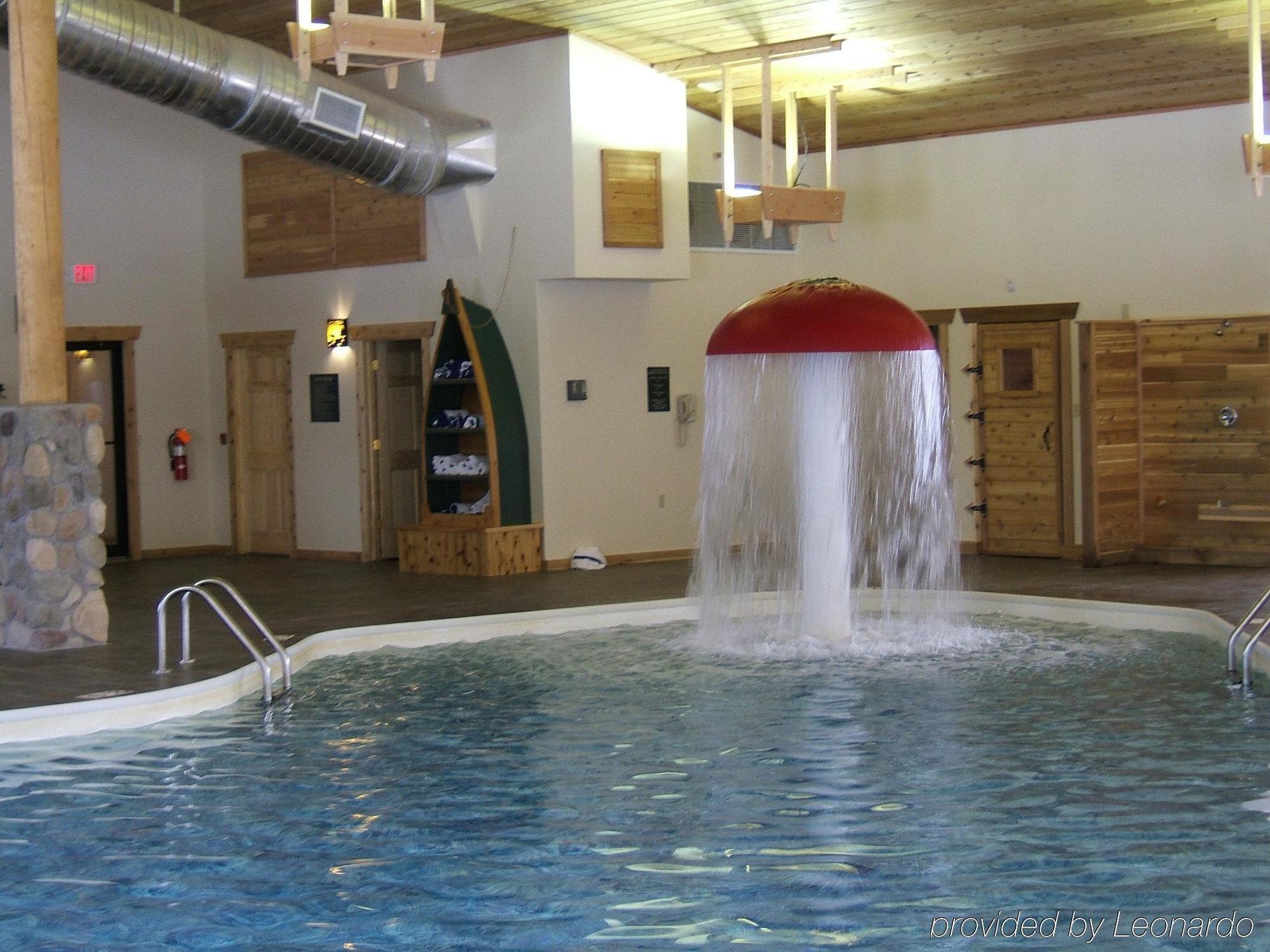 Holiday Inn Express Munising-Lakeview, An Ihg Hotel Eksteriør billede